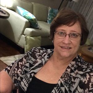 Meet your Posher, Connie